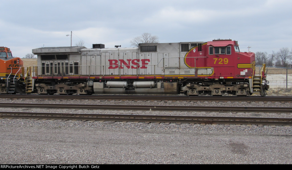 BNSF 729